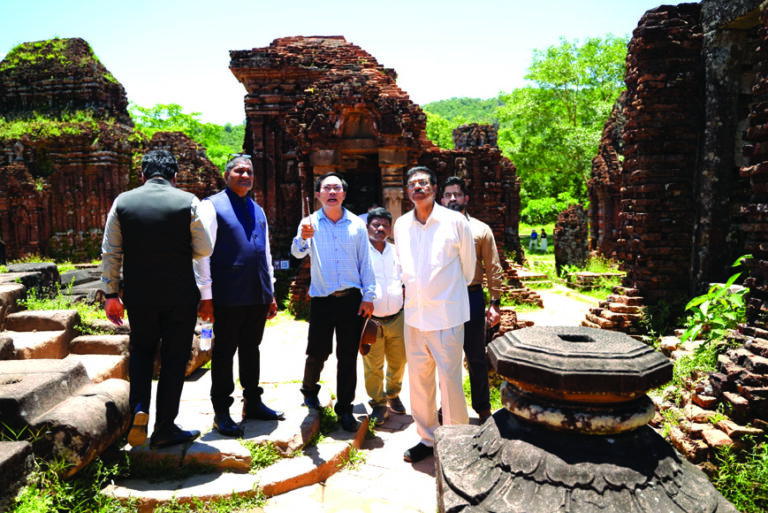 Governor in Vietnam