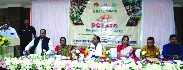 Potato purchasers and buyers meet