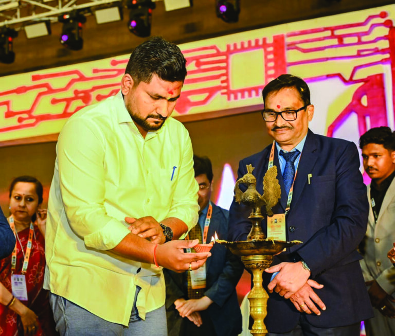 Amrut pidhi students world conference