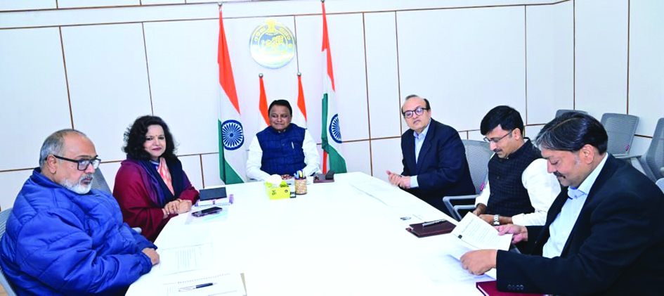 CM reviews working of vigilance