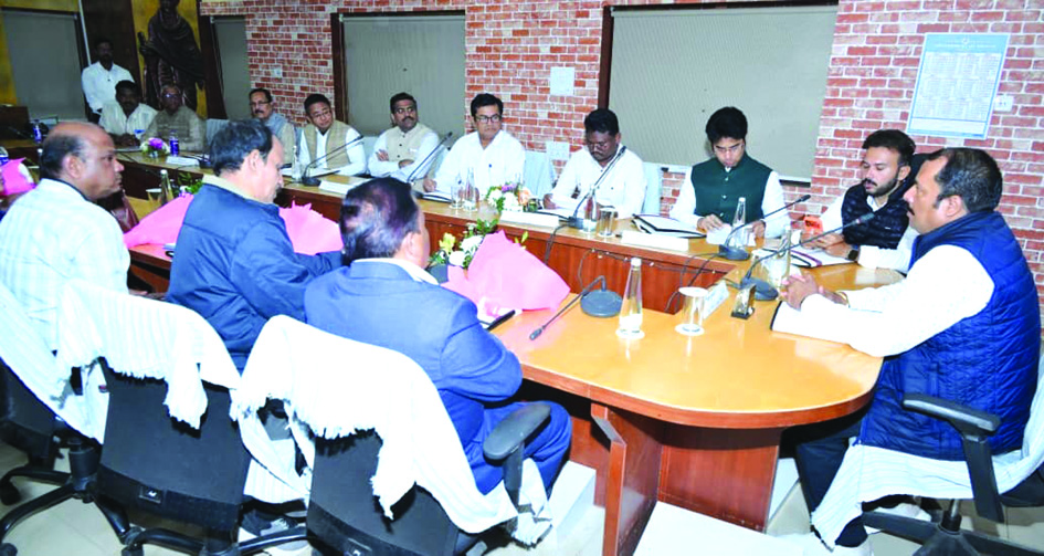 Khadi board visited by Assembly committee