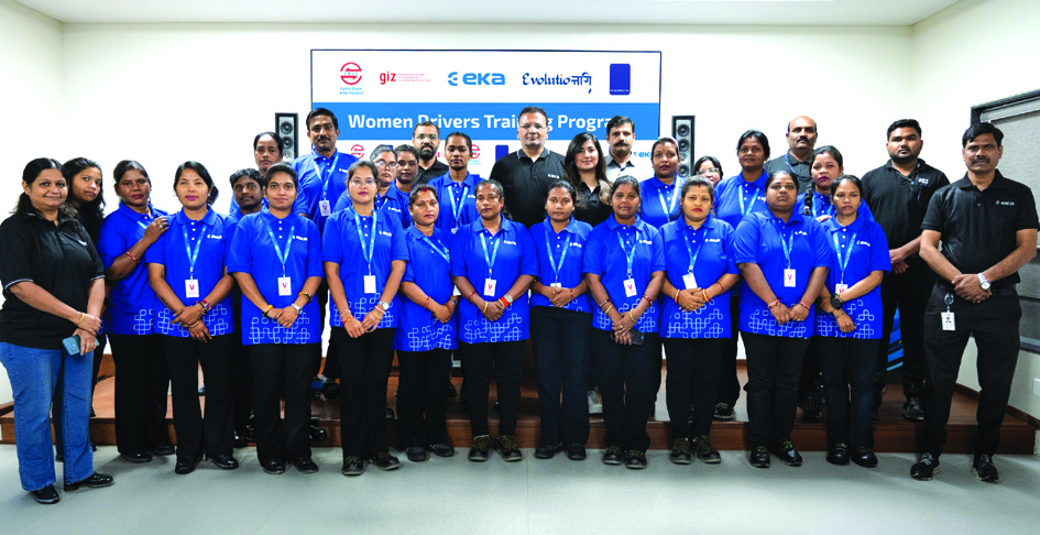 Women EV bus drivers returened after training