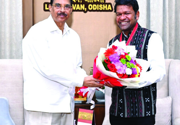 Governor felicitated Sudarshan Patnaik
