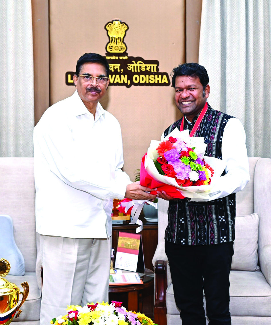 Governor felicitated Sudarshan Patnaik