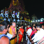 Governor at Puri Ratha Yatra