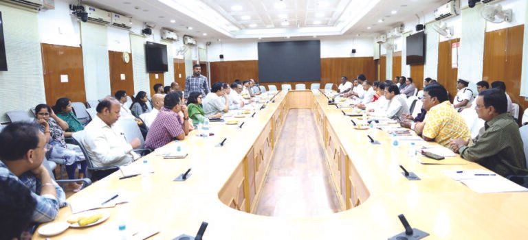 Stress on development of Odia language and culture outside the state