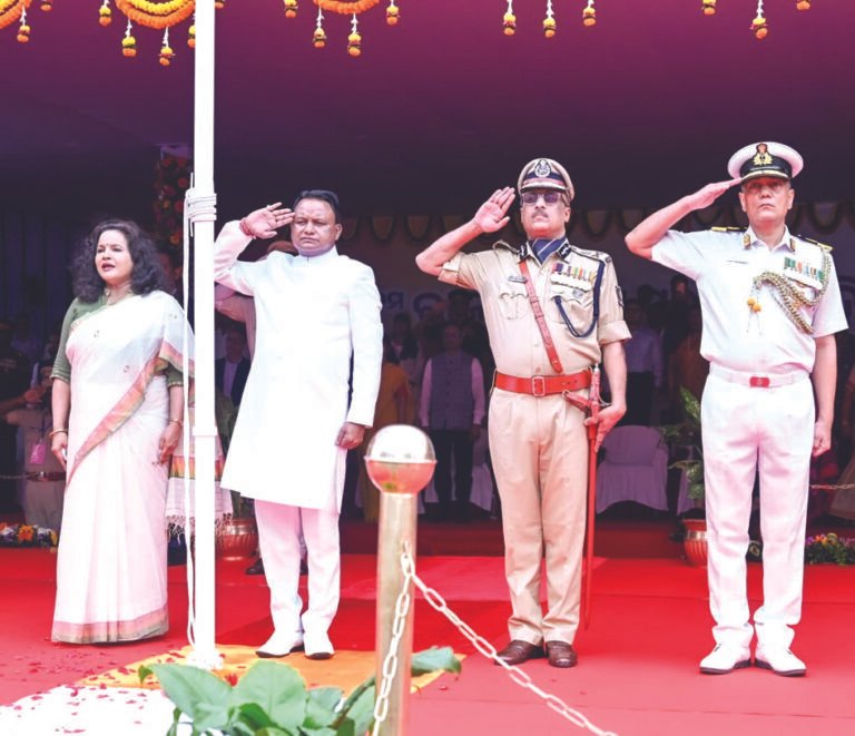 CM hosted National Flag on 80th Independence Day