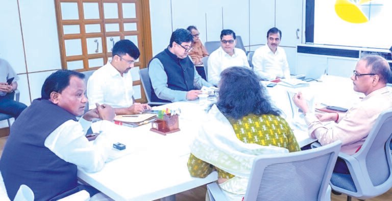 CM reviews Finance department