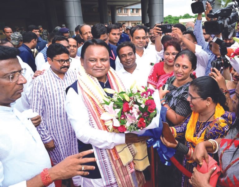 CMreturned after UAE visit
