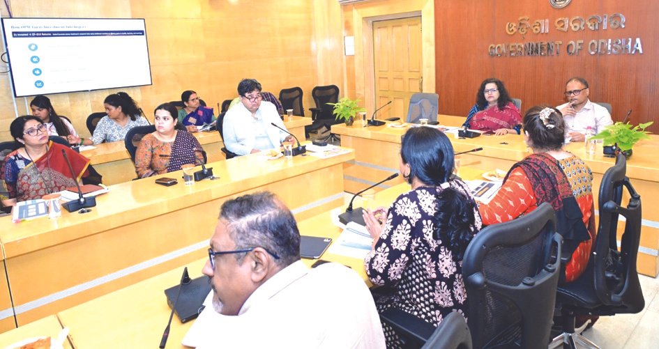 Stress on strengthening infrastructure of Anganwadis