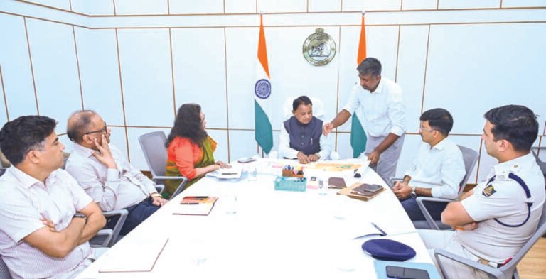 CM reviews Puri development projects