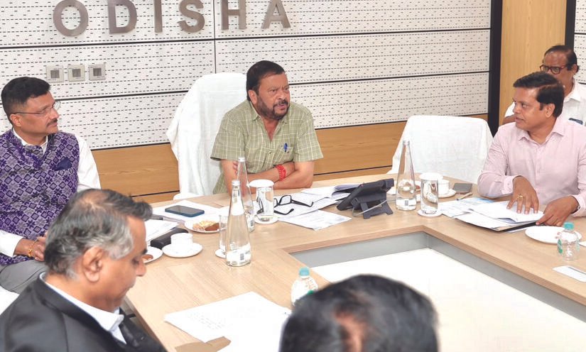 Flood compensation reviewby Revenue Minister