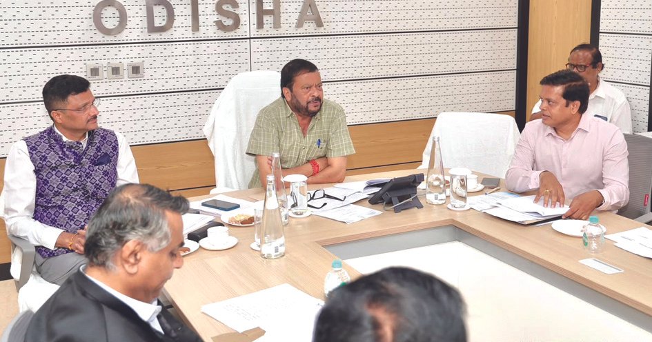 Flood compensation reviewby Revenue Minister